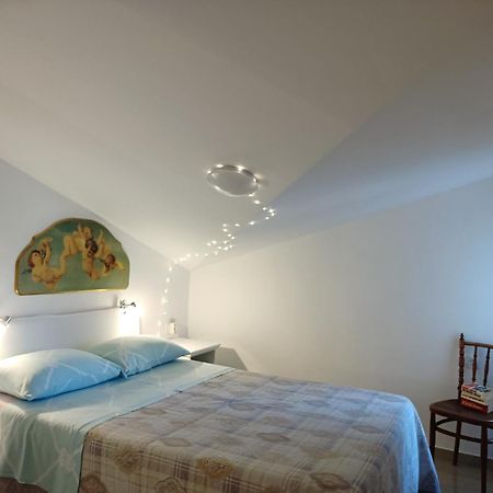 Annamaria Apartment Pula Bagian luar foto