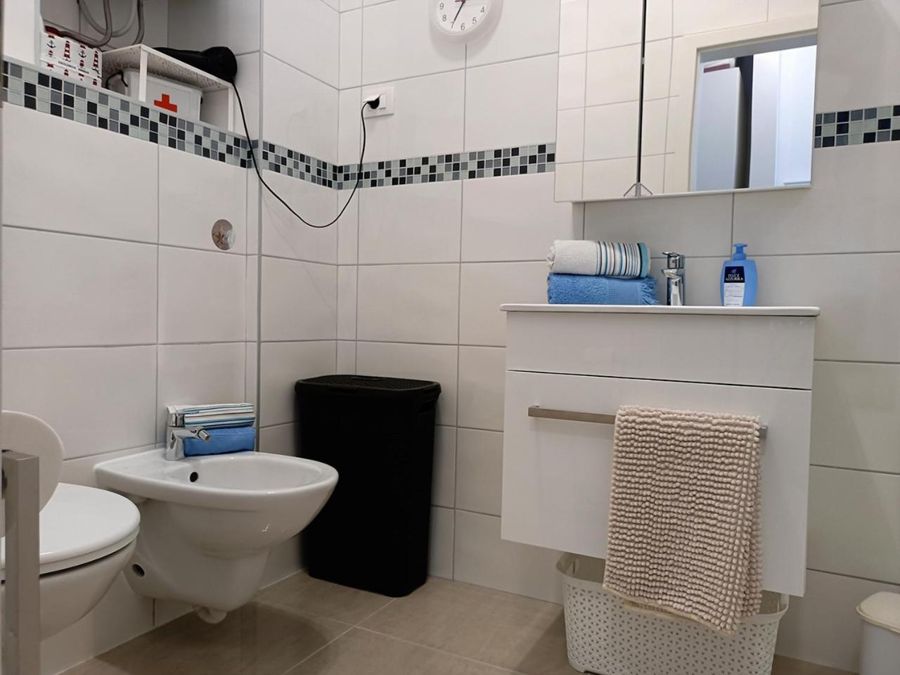 Annamaria Apartment Pula Bagian luar foto