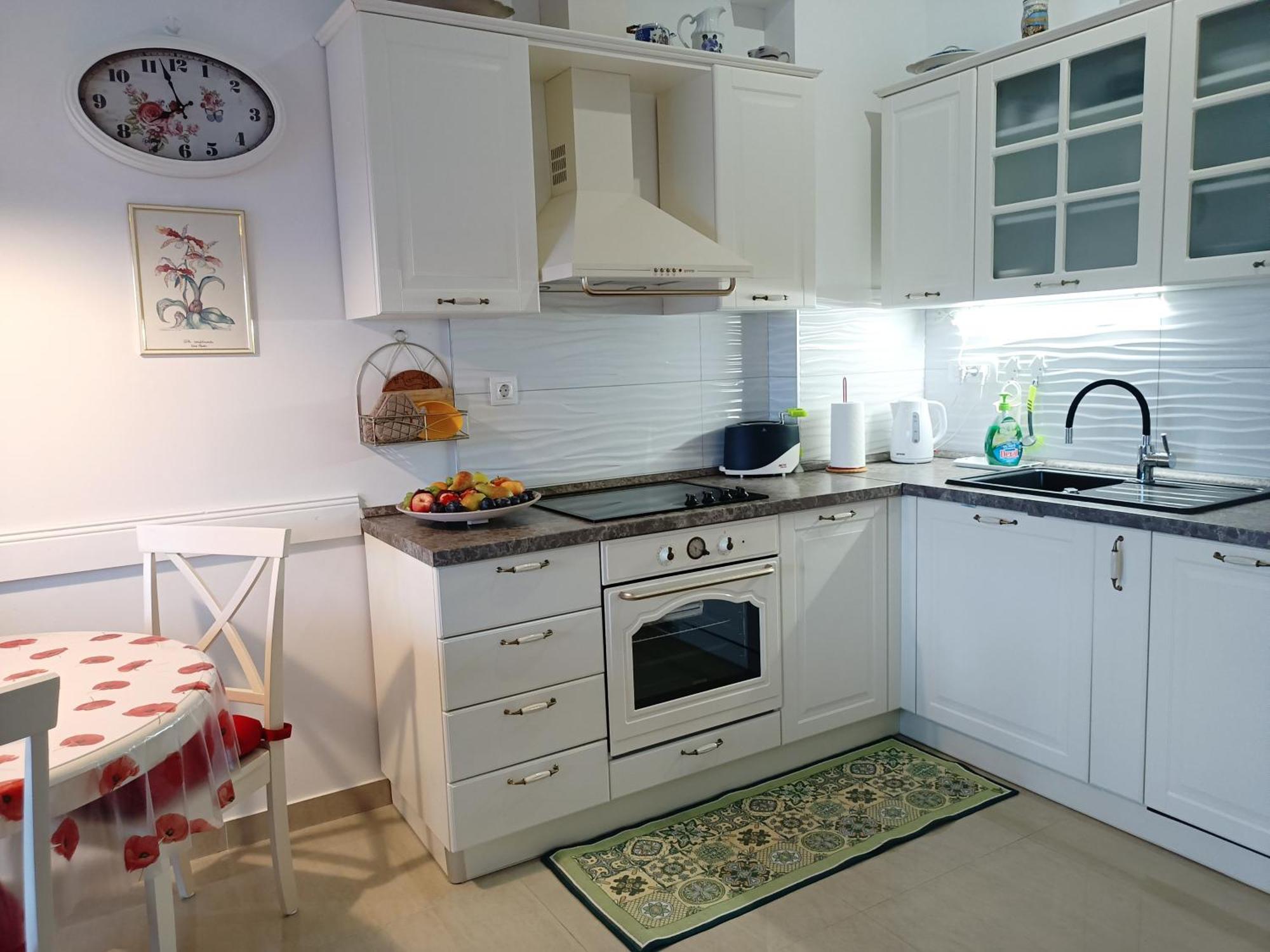 Annamaria Apartment Pula Bagian luar foto